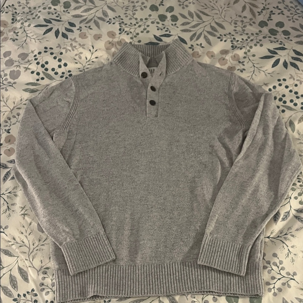 GAP Men's Turtleneck Sweater in Light Gray